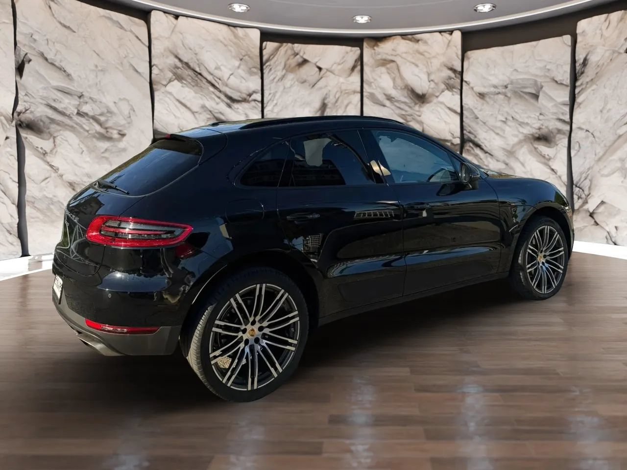 Used 2017 Porsche Macan AWD/4WD image 2