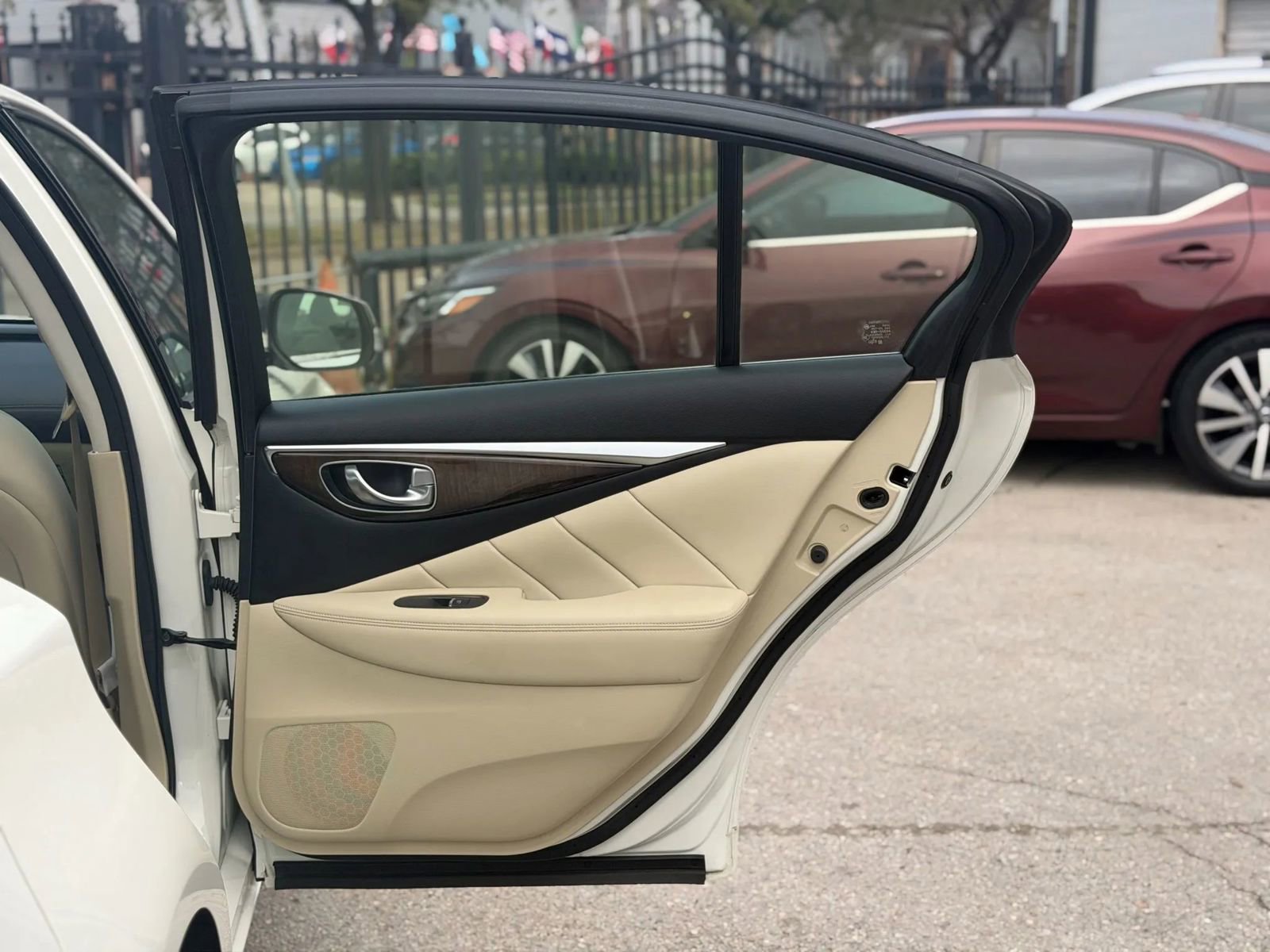 Used 2018 INFINITI Q50 Luxe w/ Essential Package (3.0T Luxe) image 13