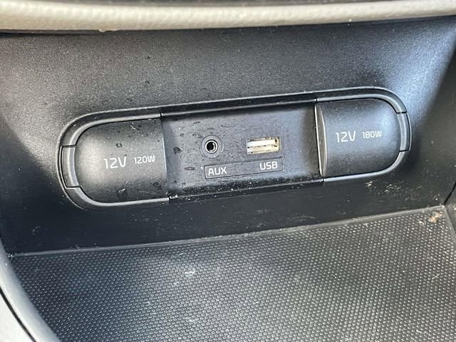 Used 2017 Kia Soul + image 35