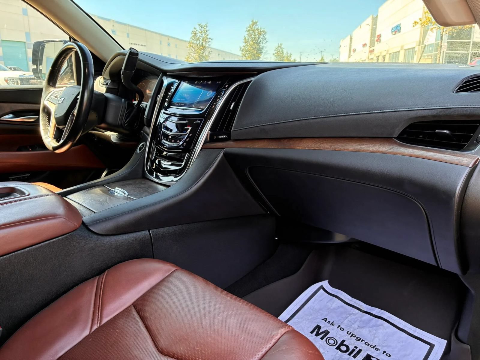 Used 2015 Cadillac Escalade Premium AWD/4WD image 19