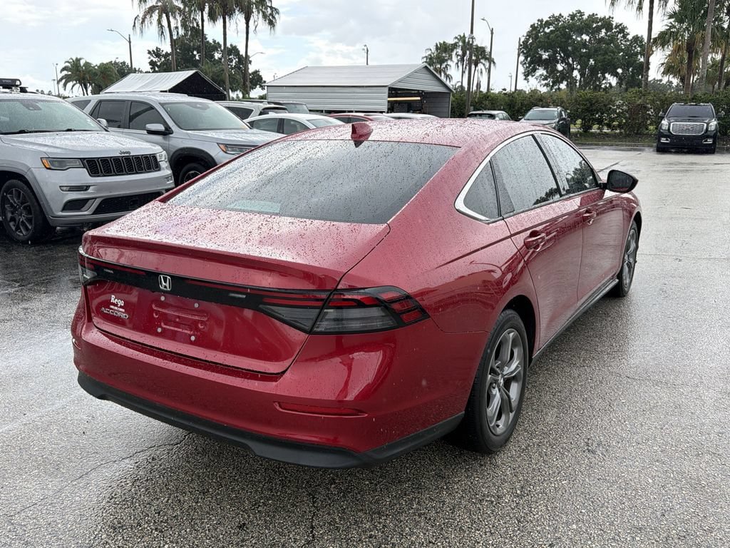 Used 2024 Honda Accord EX image 4