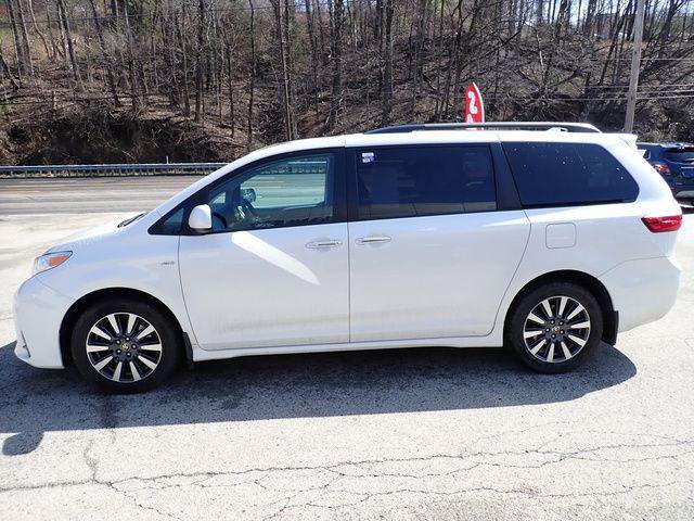 Certified 2020 Toyota Sienna XLE w/ XLE Navigation Package image 6
