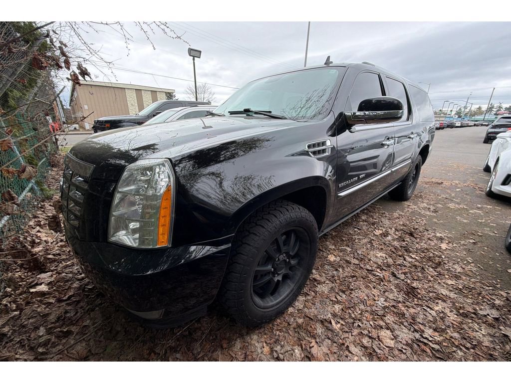 Used 2010 Cadillac Escalade ESV Premium image 2