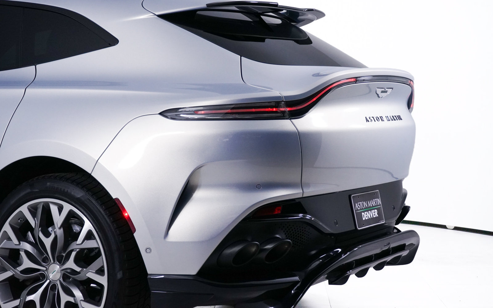 Used 2023 Aston Martin DBX 707 AWD/4WD image 15