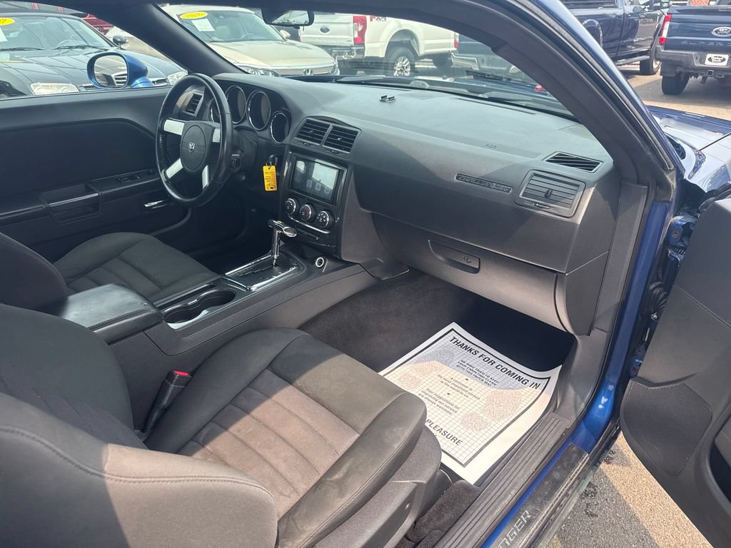 Used 2009 Dodge Challenger R/T RWD image 33