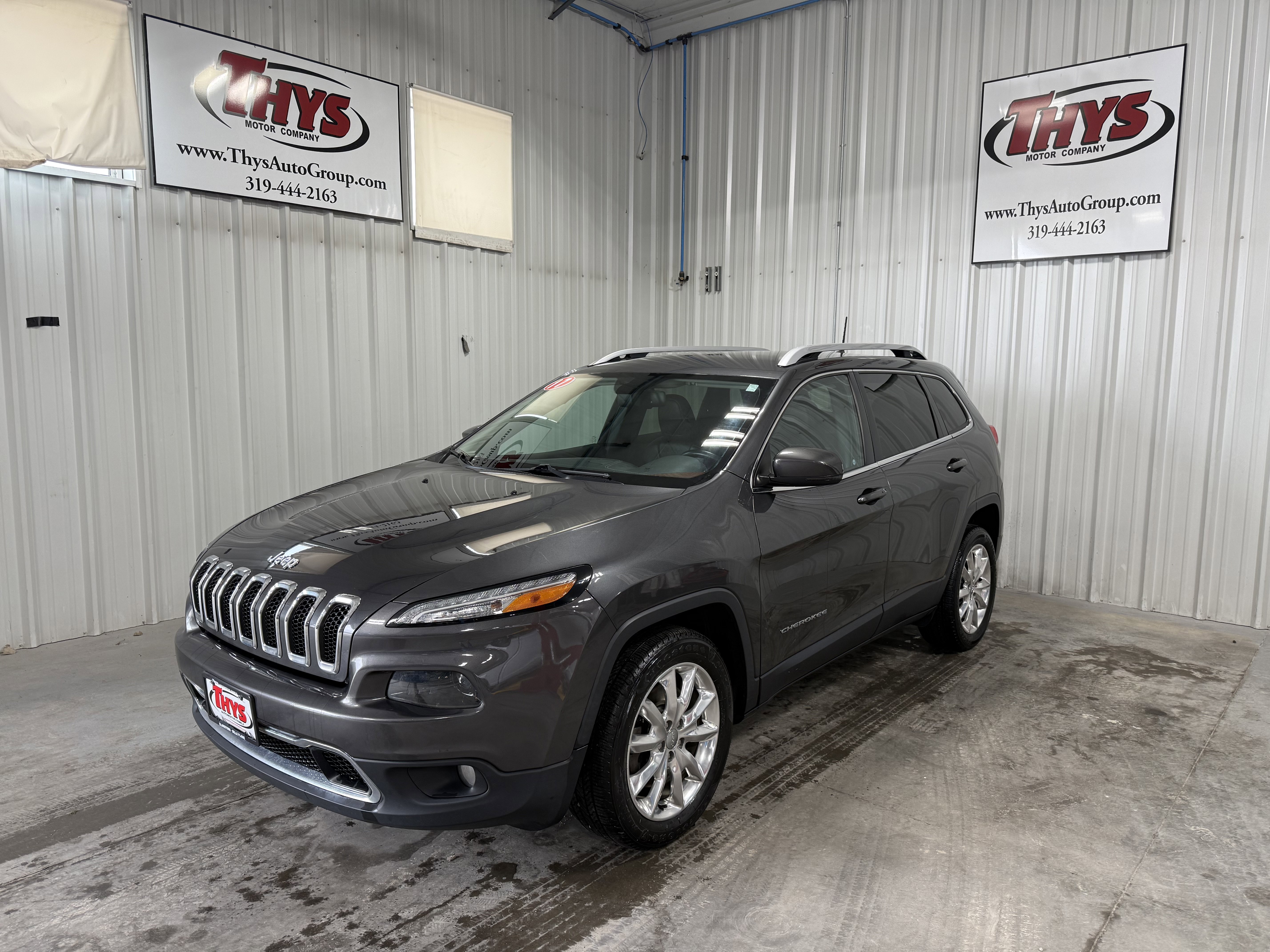 Used 2017 Jeep Cherokee Limited FWD image 15