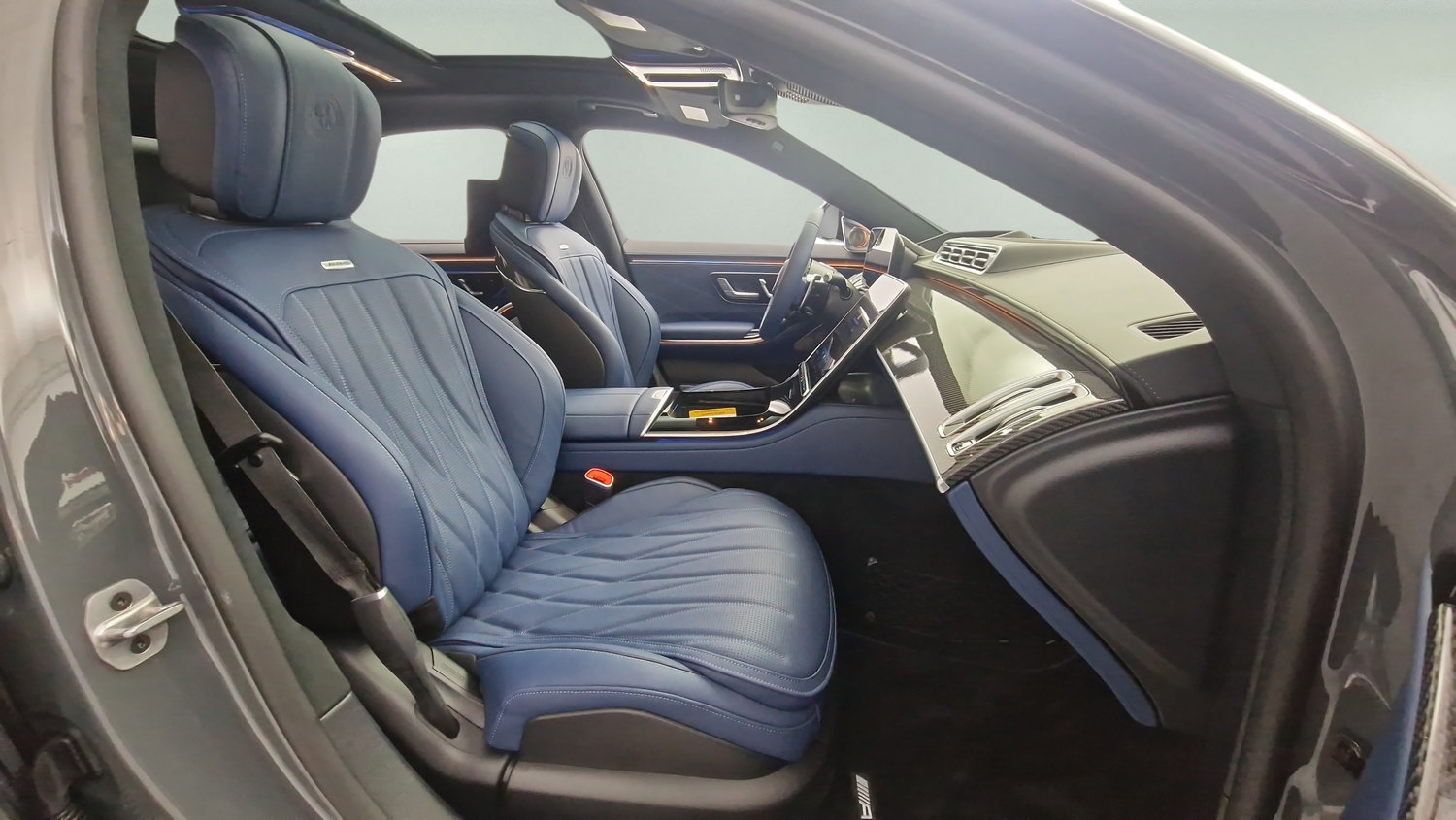 Used 2025 Mercedes-Benz S 63 AMG S image 33