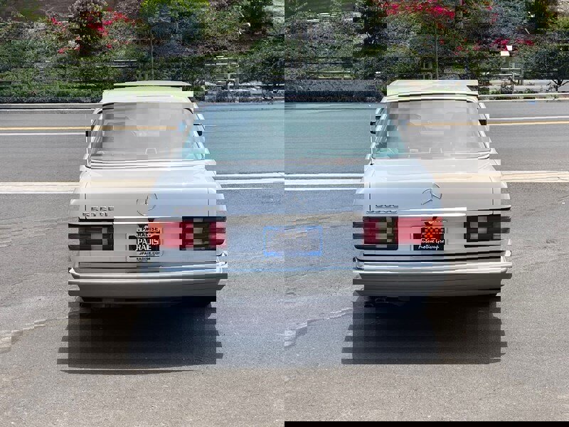 Used 1987 Mercedes-Benz 560 SEL image 5