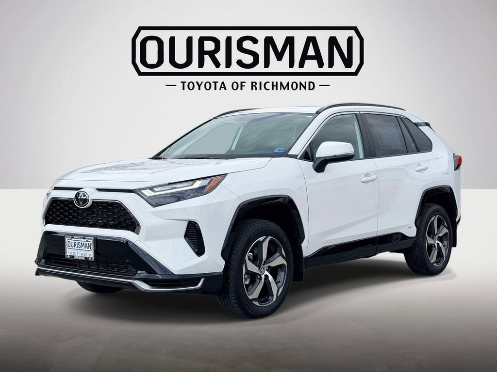 Used 2025 Toyota RAV4 SE w/ Weather & Moonroof Package AWD/4WD image 24