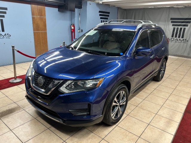 Used 2019 Nissan Rogue SV w/ Premium Package FWD image 1