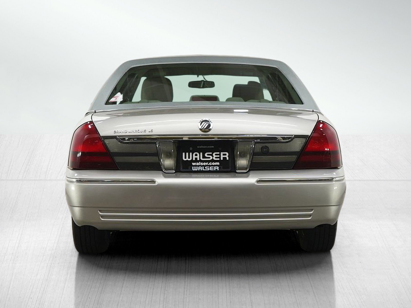 Used 2009 Mercury Grand Marquis LS RWD image 4