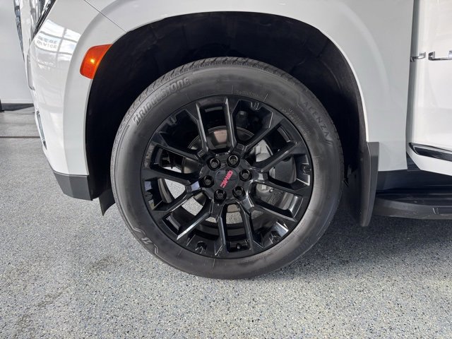 Used 2023 GMC Yukon SLT image 28