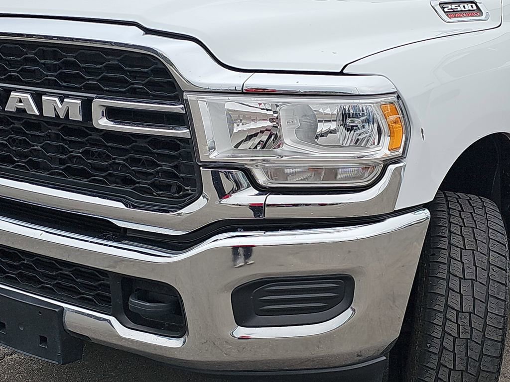 Used 2022 RAM 2500 Tradesman w/ Chrome Appearance Group image 32