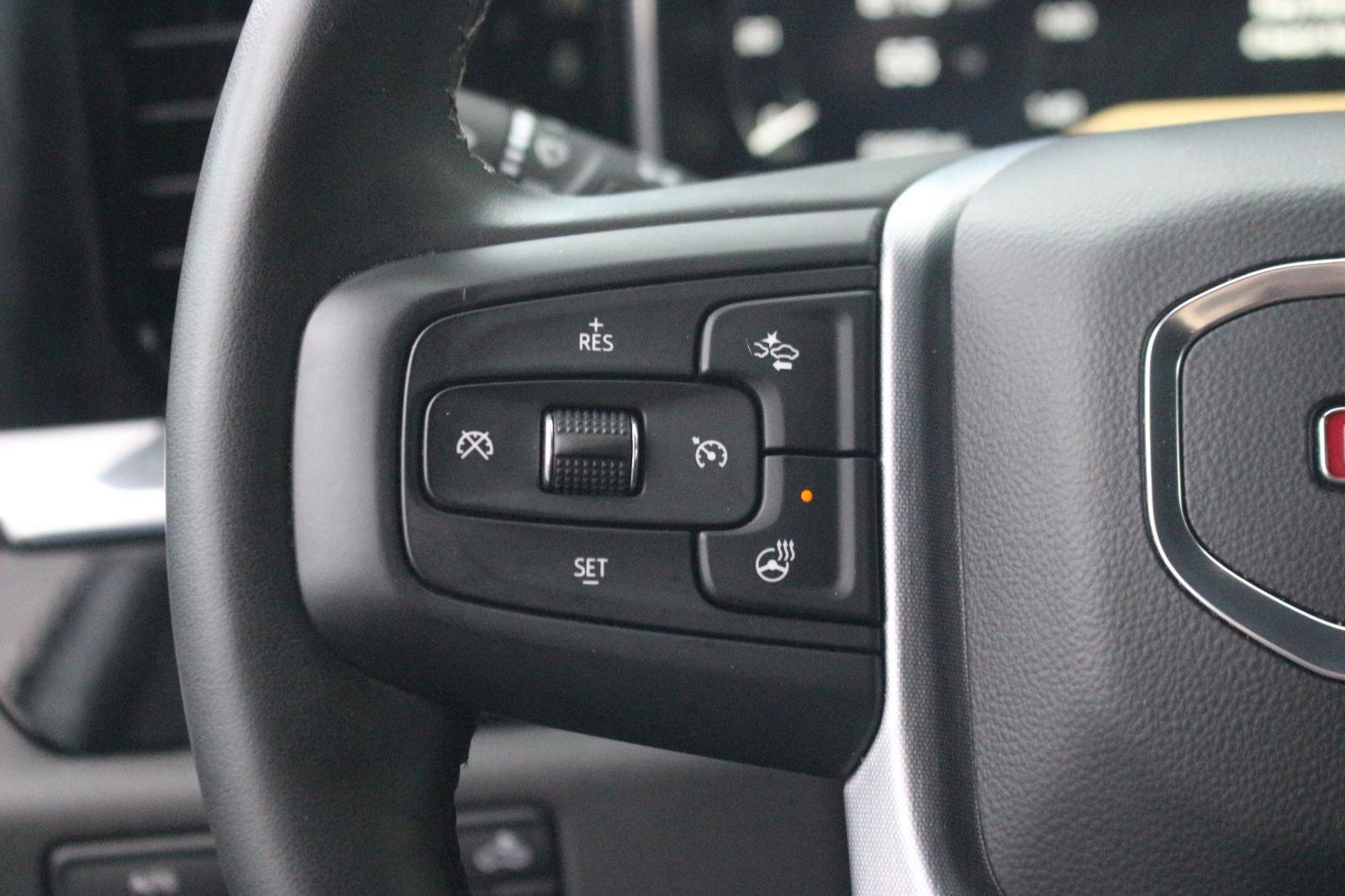 Used 2023 GMC Sierra 1500 SLT image 23