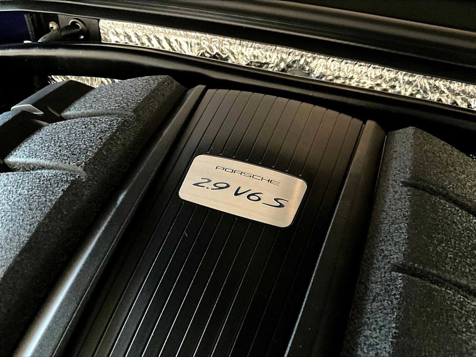 Used 2025 Porsche Macan S image 35