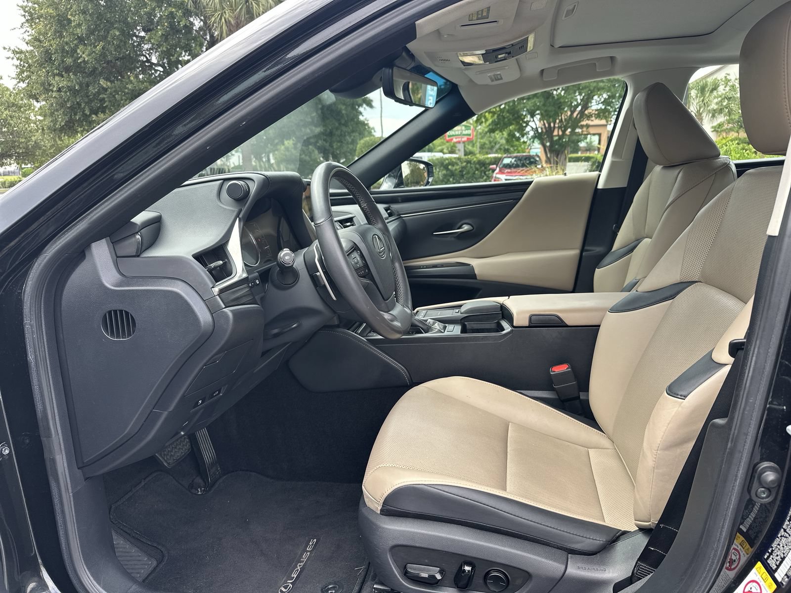 Used 2019 Lexus ES 350 w/ Accessory Package 2 FWD image 16