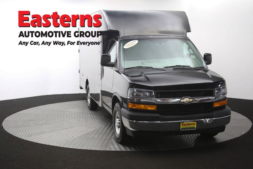 Used 2017 Chevrolet Express 3500 RWD image 48