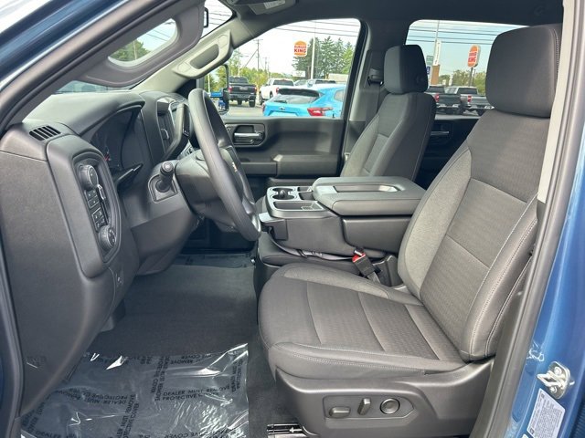 New 2026 Chevrolet Silverado 2500 Custom w/ Custom Value Package image 9