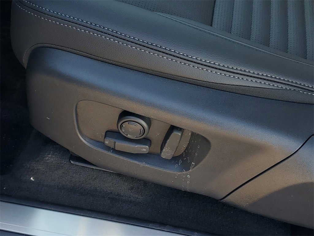 New 2026 Land Rover Discovery Sport Landmark image 10