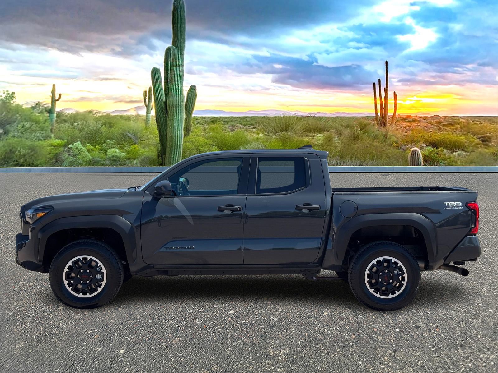 Used 2025 Toyota Tacoma TRD Off-Road AWD/4WD image 3