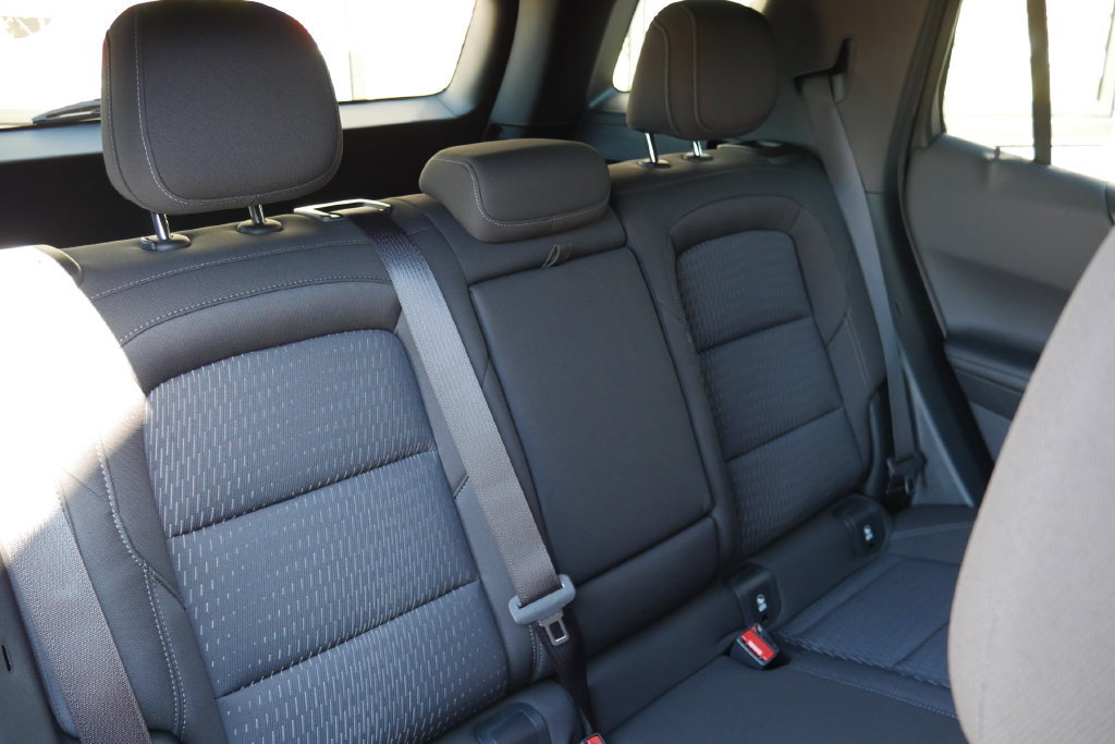 New 2027 Chevrolet Equinox LT w/ Safety and Technology Package AWD/4WD image 13
