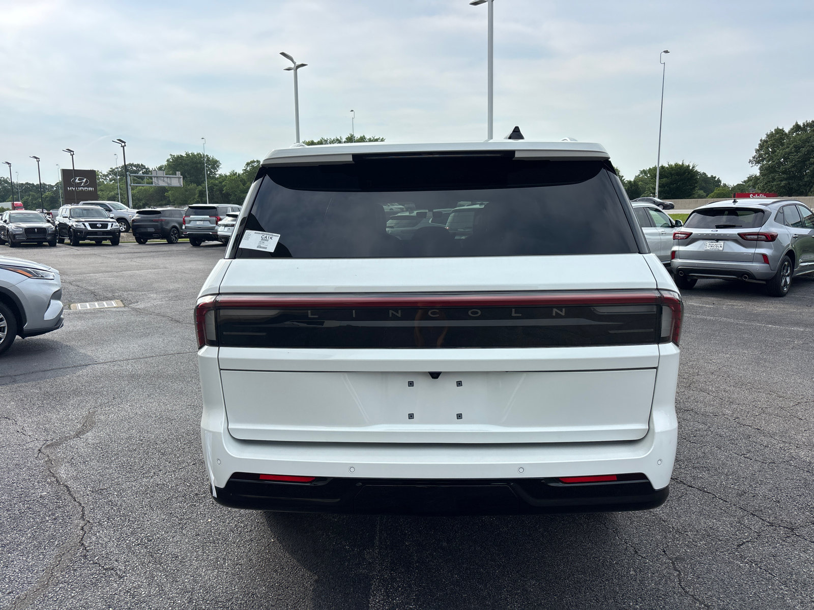 New 2026 Lincoln Navigator L Black Label AWD/4WD image 6