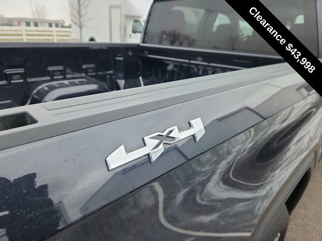 Used 2025 GMC Sierra 1500 SLT image 31