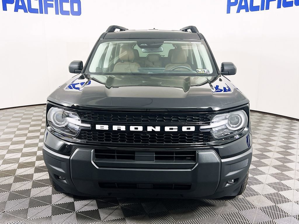 Used 2025 Ford Bronco Sport Outer Banks image 3