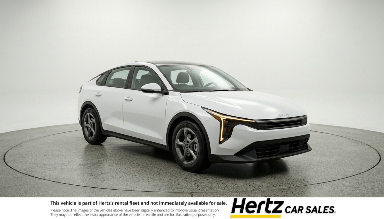 Used 2025 Kia K4 LXS video 1