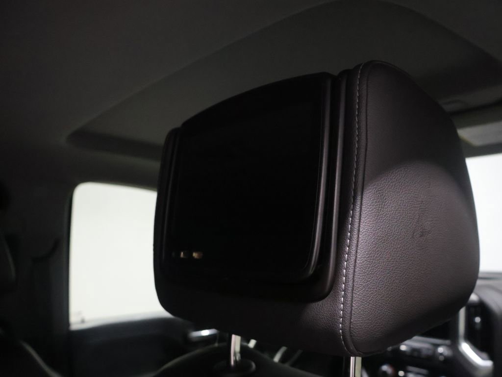 Used 2020 Chevrolet Silverado 3500 LTZ w/ LTZ Premium Package image 23