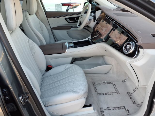 Certified 2023 Mercedes-Benz EQS 580 4MATIC SUV image 16