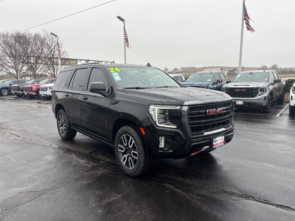Used 2024 GMC Yukon AT4 w/ AT4 Premium Package image 3
