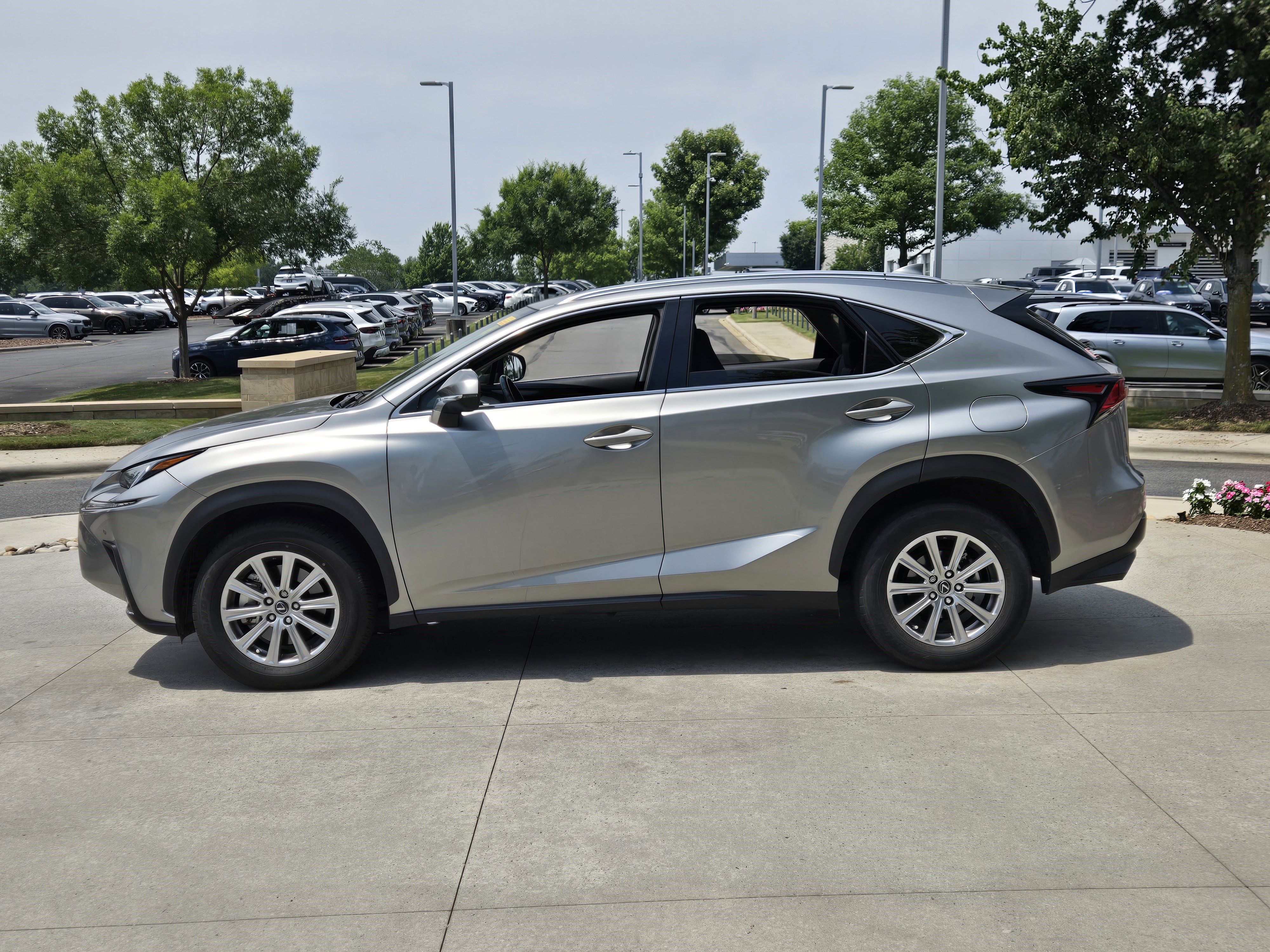 Used 2020 Lexus NX 300 FWD w/ Comfort Package image 6