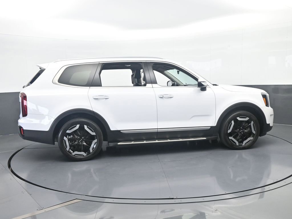 Used 2024 Kia Telluride S w/ S Sunroof Package FWD image 7
