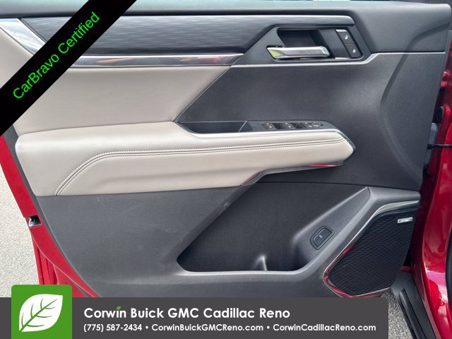 Certified 2026 GMC Acadia Elevation w/ Elevation Premium Package AWD/4WD image 10