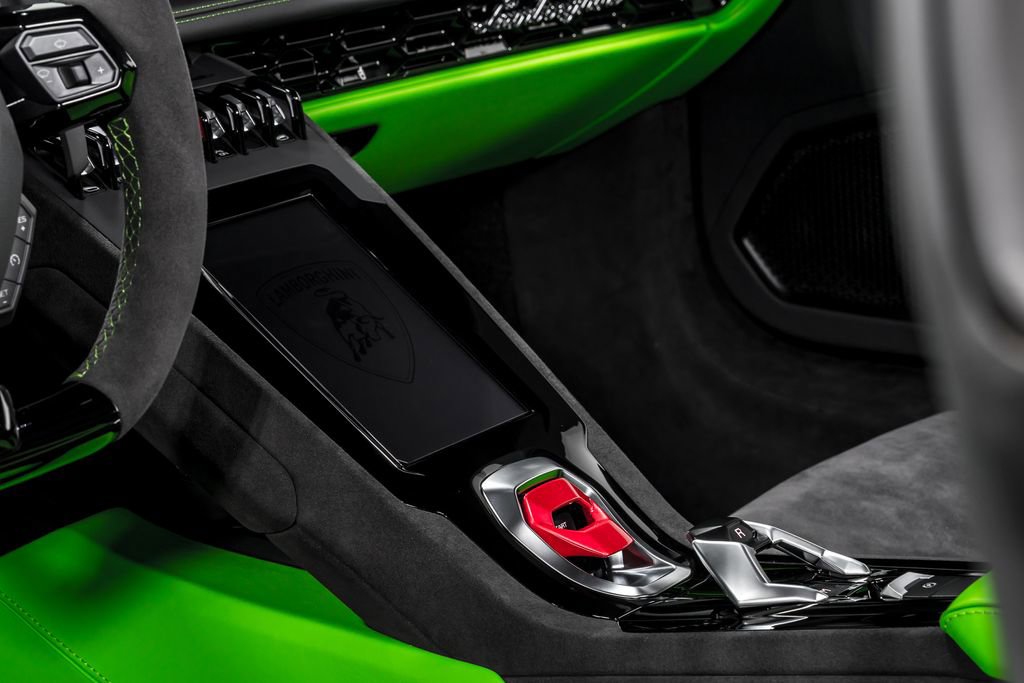 Used 2024 Lamborghini Huracan Sterrato image 22