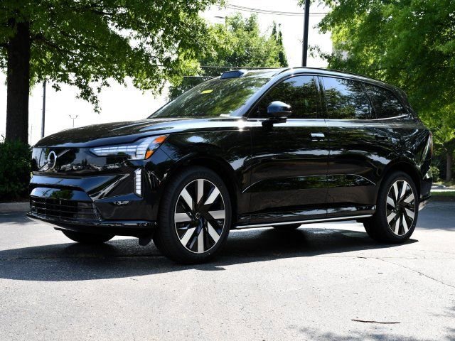 New 2025 Volvo EX90 Ultra AWD/4WD image 3