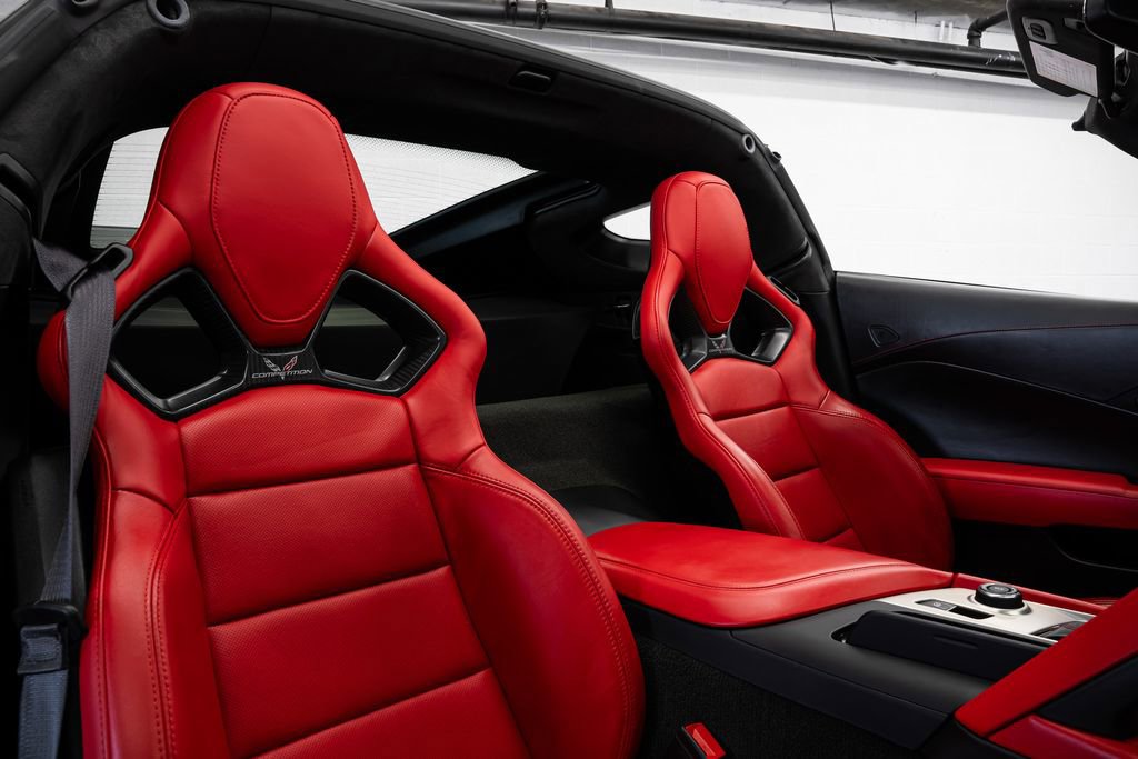 Used 2015 Chevrolet Corvette Z06 w/ 3LZ Preferred Equipment Group image 37