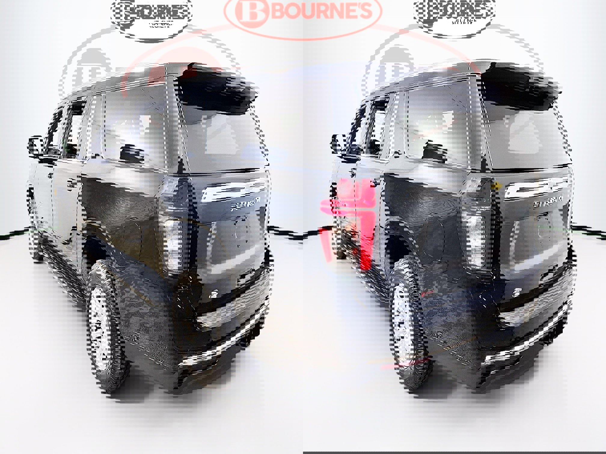 Used 2022 Chevrolet Suburban LS image 7