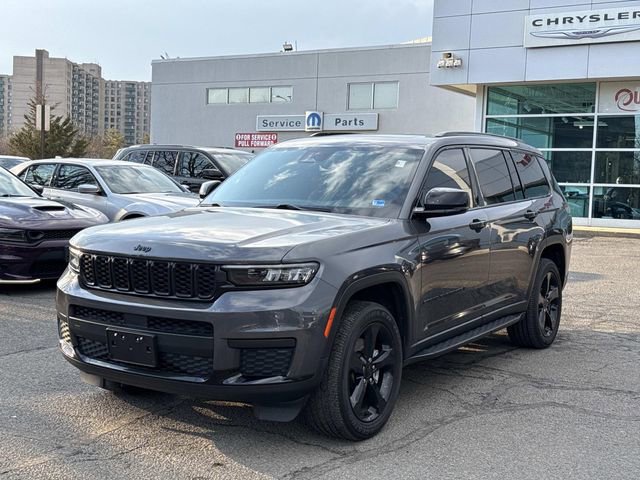 Used 2023 Jeep Grand Cherokee L Laredo image 5