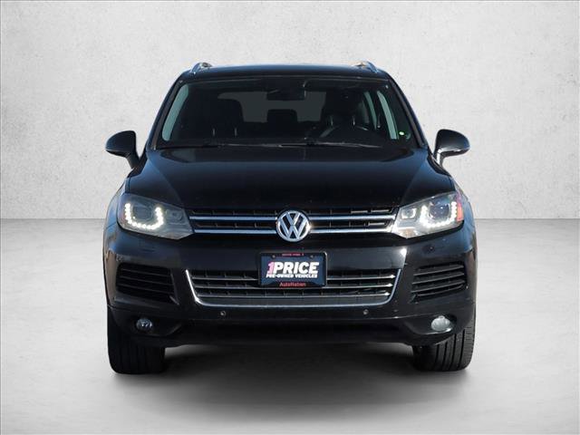 Used 2014 Volkswagen Touareg Lux image 2