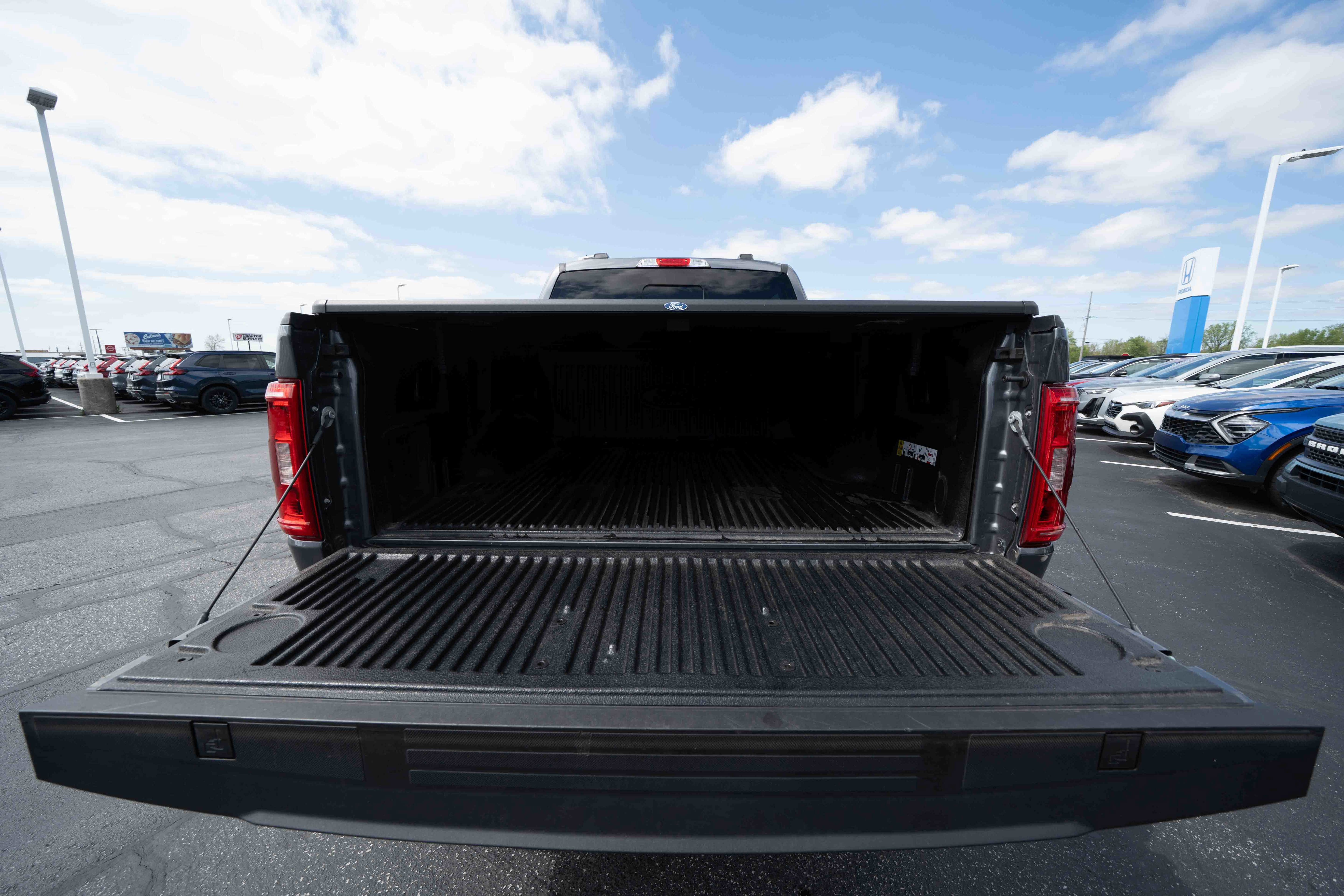 Used 2022 Ford F150 XLT w/ Equipment Group 302A High AWD/4WD image 26
