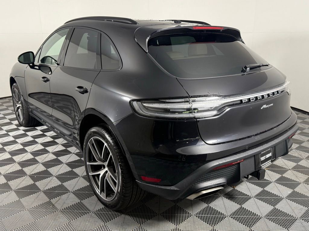 New 2026 Porsche Macan image 3