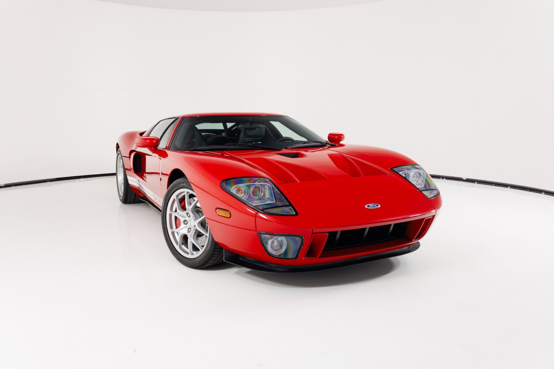 Used 2006 Ford GT RWD image 61