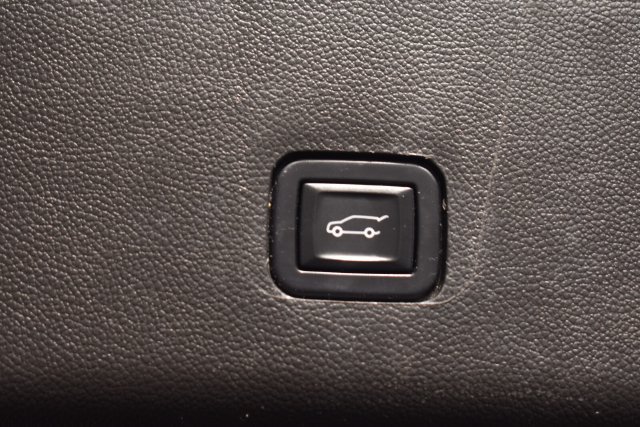 Used 2022 Chevrolet Traverse LT AWD/4WD image 20