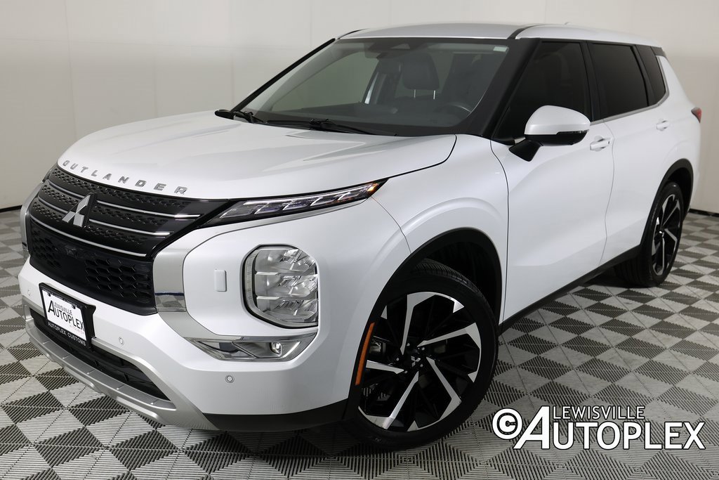 Used 2023 Mitsubishi Outlander SE