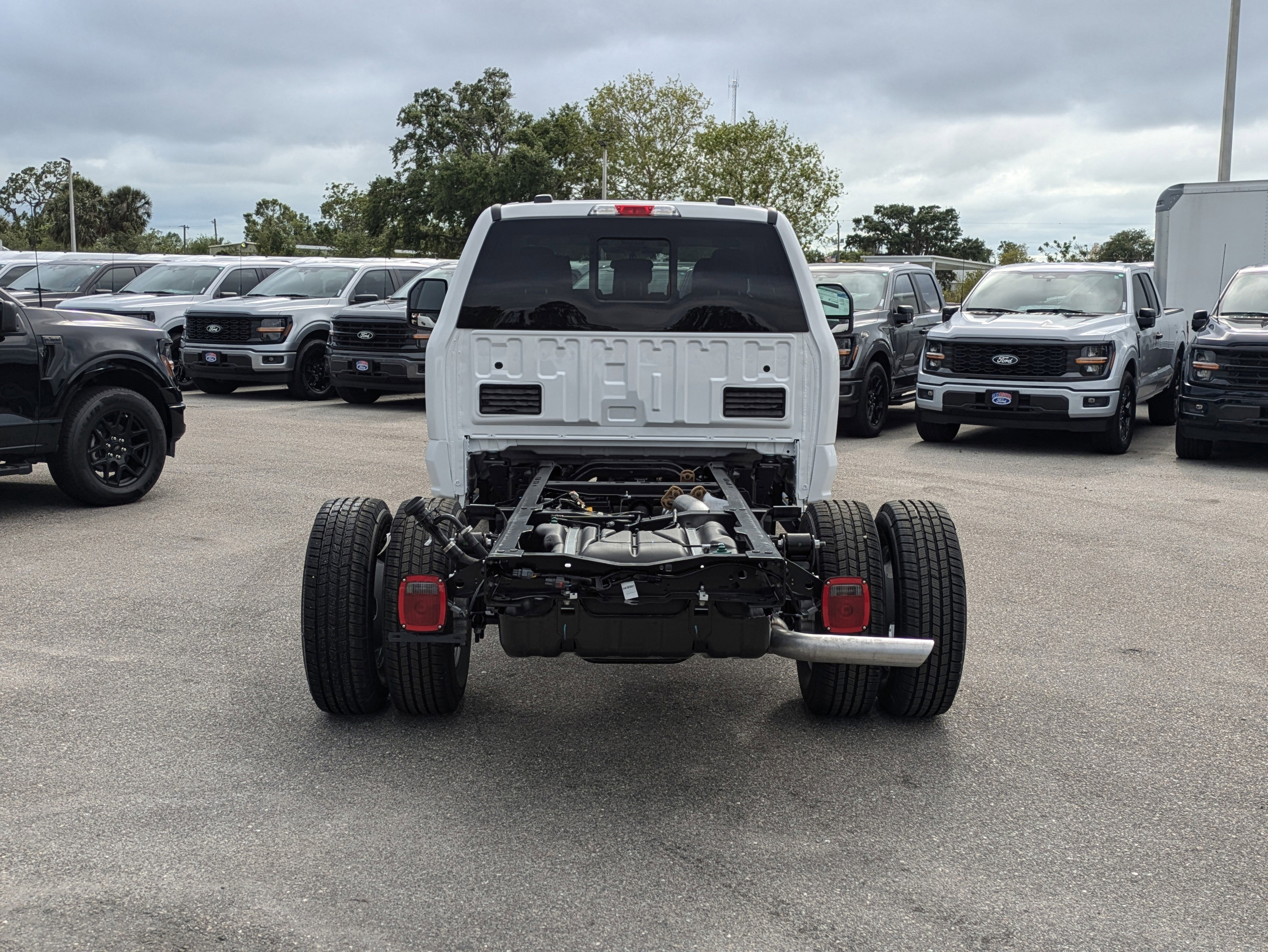 New 2025 Ford F350 XL w/ XL Chrome Package image 6