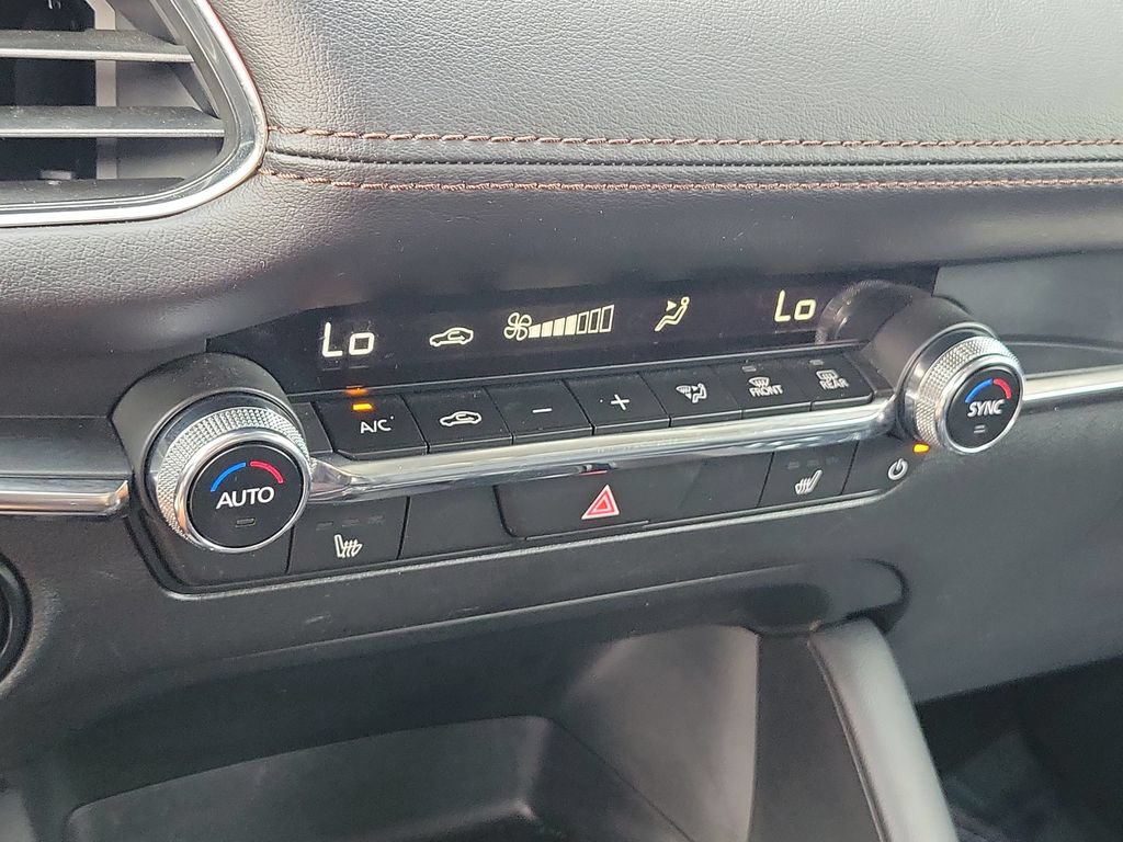 Used 2025 MAZDA MAZDA3 s FWD image 32