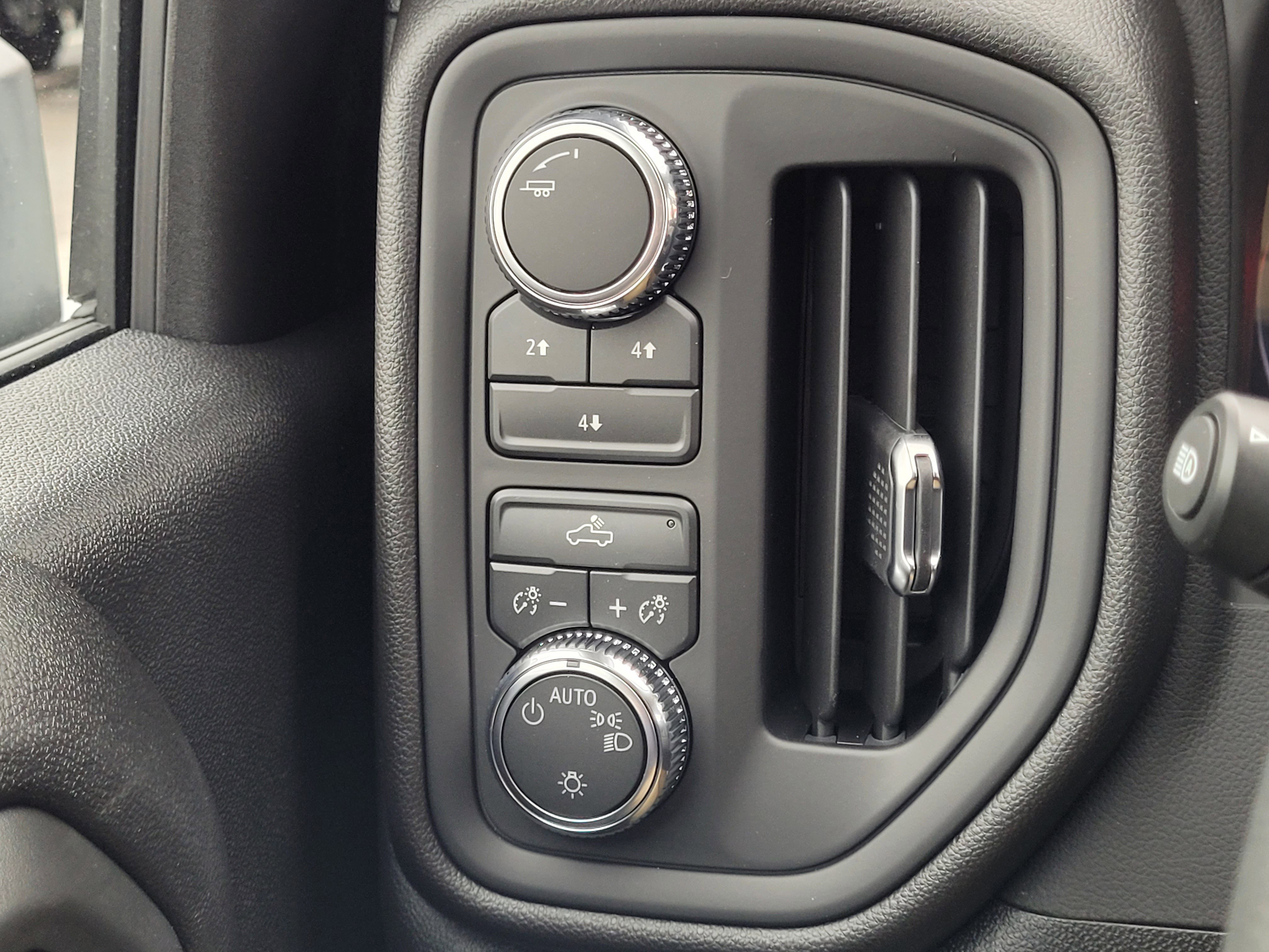 New 2026 GMC Sierra 3500 Pro w/ Convenience Package AWD/4WD image 18