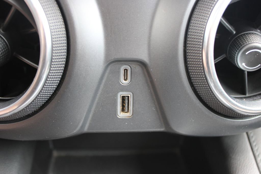 Used 2020 Chevrolet Blazer LT image 41